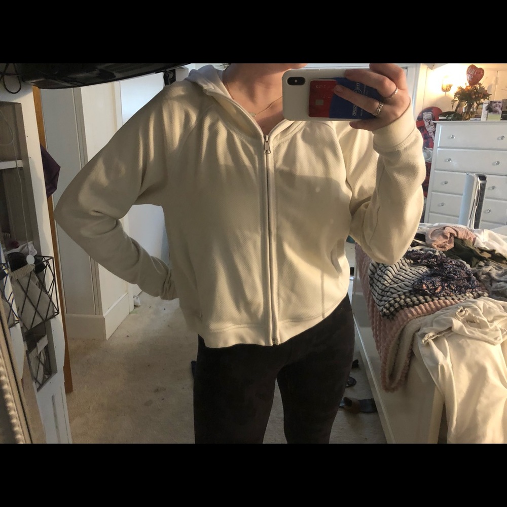 **ATHLETA ZIP UP**